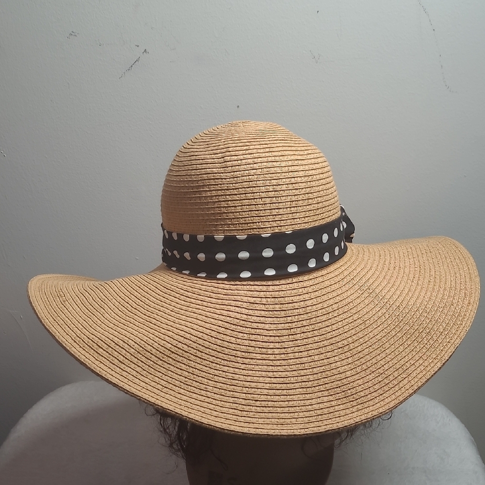 Elegant Tan Sun Hat with Black Polka Dot Band